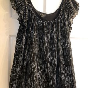 Black & white Worthington Small Polyester top.